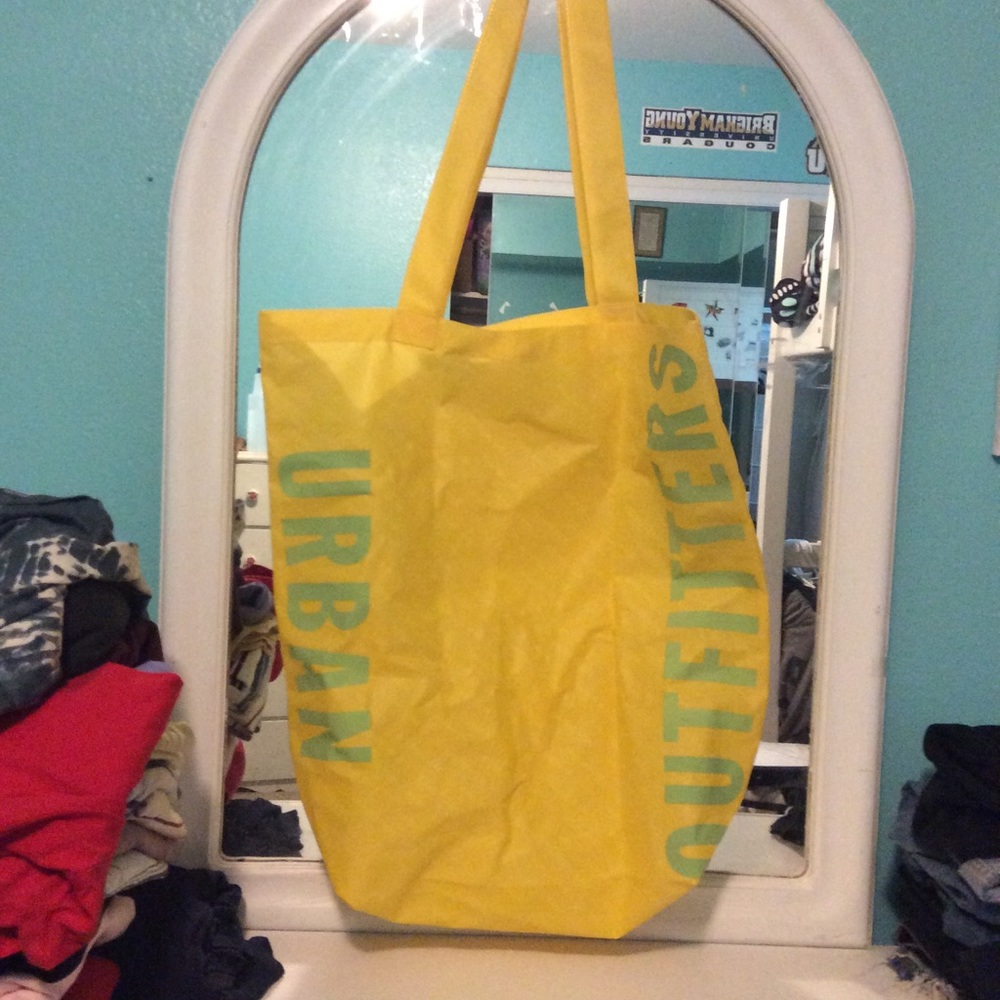 urban outfitters tote
